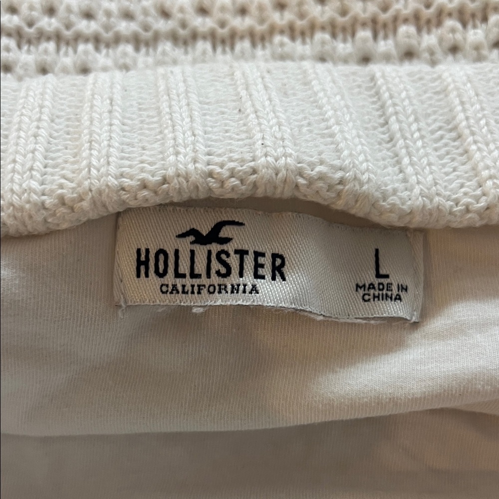 Hollister Cream Knit Pullover